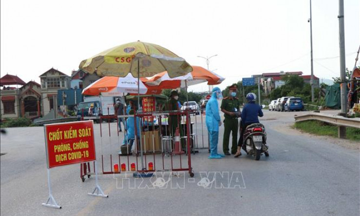 Bắc Ninh: Tạm đình chỉ công tác Chủ tịch xã để xuất hiện chùm 17 ca mắc COVID-19 