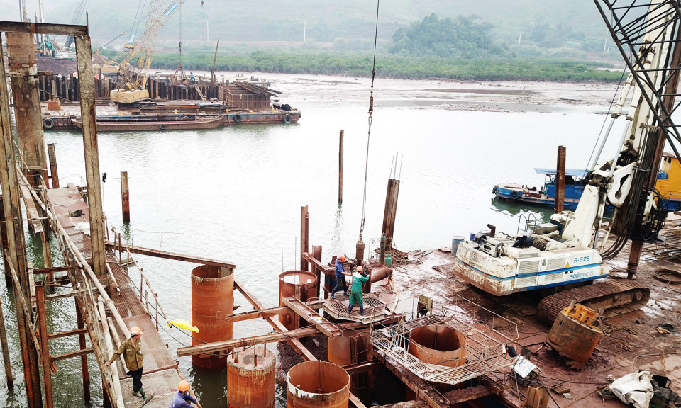 Cao tốc Vân Đồn - Tiên Yên tăng tốc bù tiến độ 