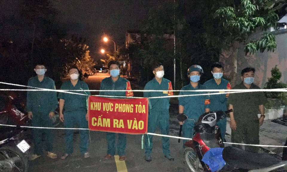 Liên quan đến ca mắc COVID-19, Long An phong tỏa khu dân cư 28 ngày