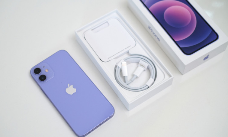 Apple dụ người dùng LG đổi sang iPhone