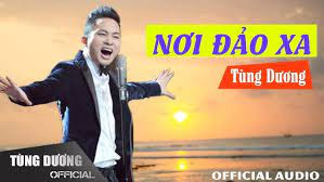 Ca sĩ Tùng Dương thể hiện ca khúc 