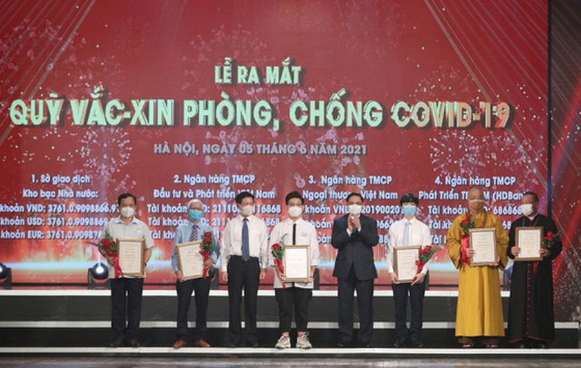 National COVID-19 vaccine fund launched ảnh 5