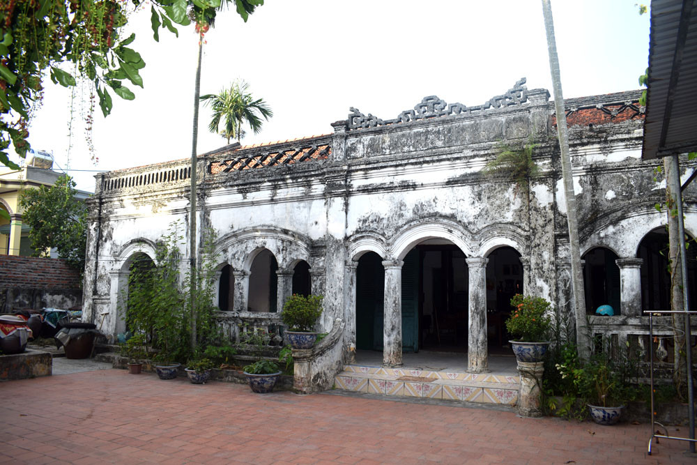 Ngôi nhà cổ hàng trăm năm tuổi ở thôn Thái Hòa, xã Quan Lạn