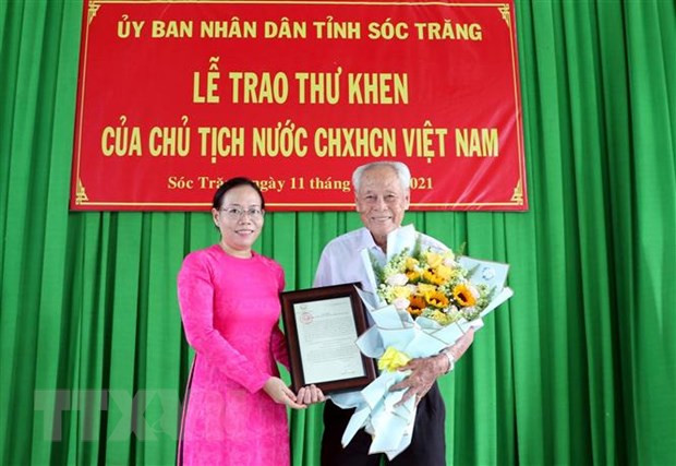 Chu tich nuoc bieu duong cu ong da giup do hang nghin nguoi ngheo kho hinh anh 1