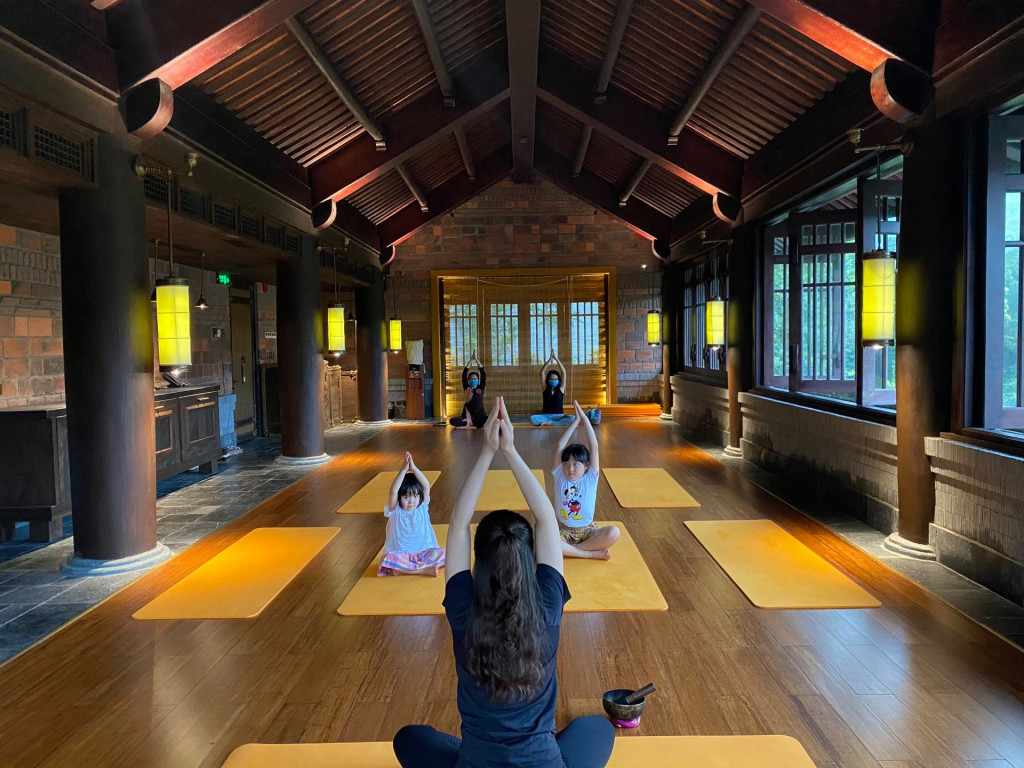 Trải nghiệm tập Yoga tại Khu nghỉ dưỡng Legacy Yên Tử. 