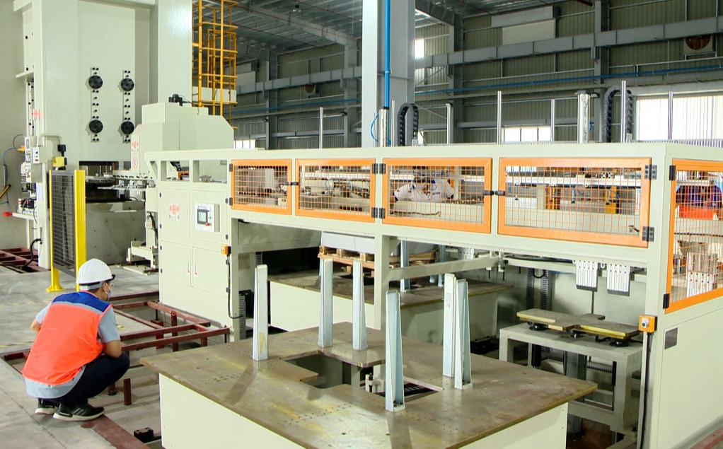 Công ty TNHH Công nghiệp chính xác Eson Việt Nam đang lắp ráp thiết bị để đưa dự án sản xuất sản phẩm cơ học đi vào hoạt động.