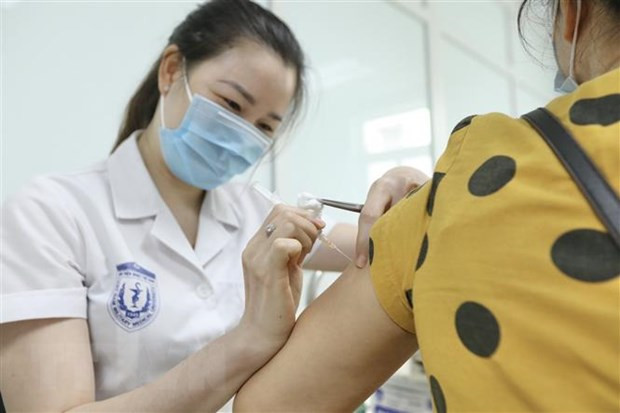 Bo Y te: Chi cap phep khi vaccine da co day du du lieu khoa hoc hinh anh 1