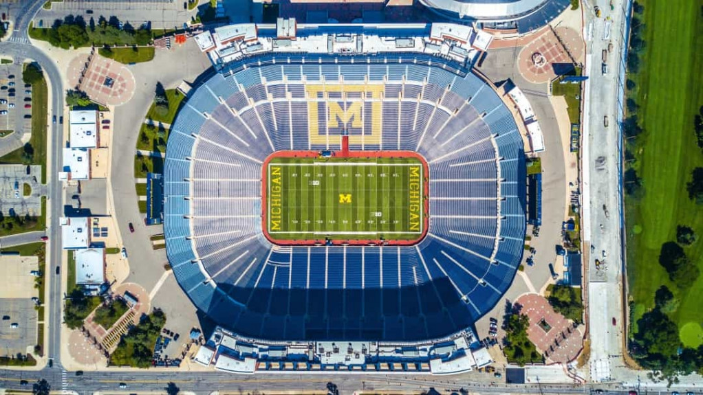 Sân vận động Michigan.