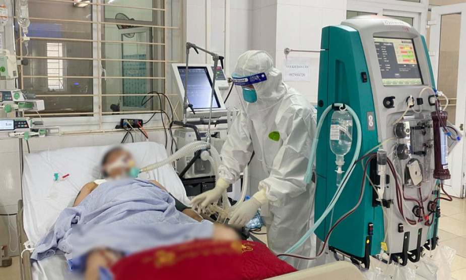 Bệnh nhân COVID-19 tại Bắc Giang trẻ và tăng nặng nhanh