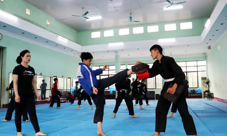 Mở các lớp dạy 20 môn thể thao cho trẻ dịp hè