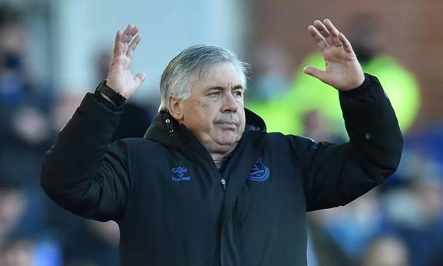Real Madrid chọn Ancelotti