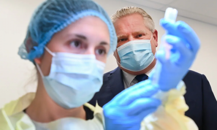Canada cho phép tiêm chủng kết hợp các loại vaccine ngừa COVID-19