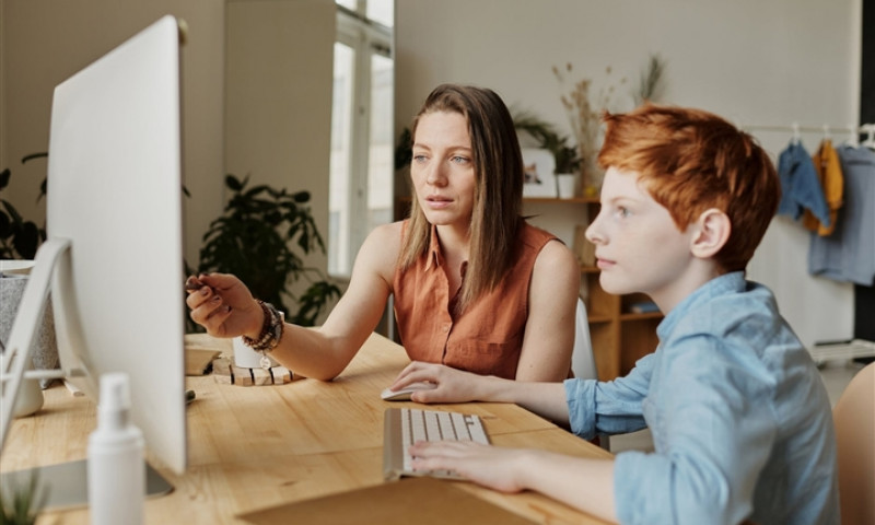 6 cách quản lý trẻ online hiệu quả của phụ huynh thông thái