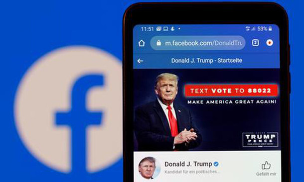 Facebook cấm Donald Trump 2 năm