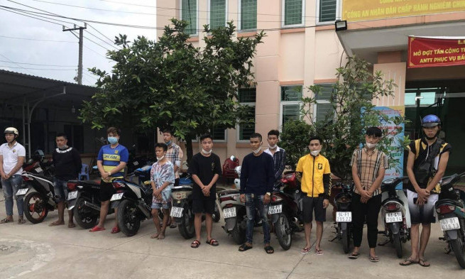 Bắt gần 200 "quái xế" đua xe lúc rạng sáng tại Bình Dương