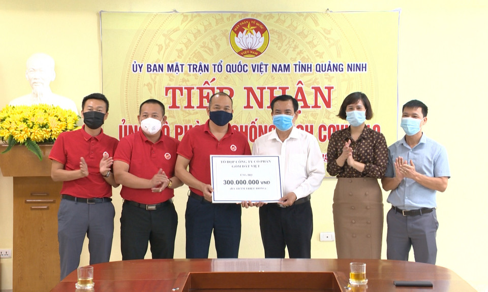 Tiếp nhận gần 2,5 tỷ đồng ủng hộ Quỹ Phòng, chống dịch bệnh Covid-19