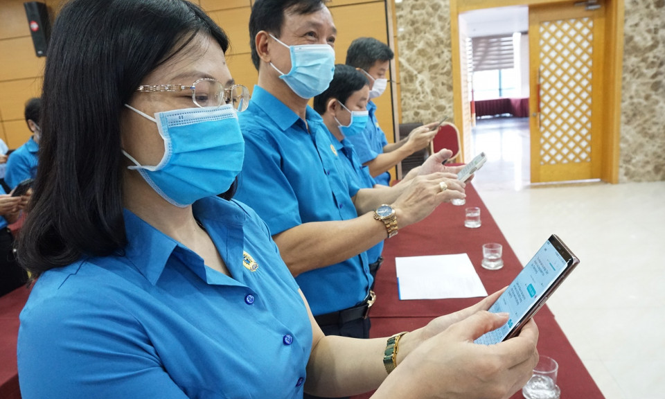 LĐLĐ tỉnh phát động hưởng ứng chương trình “Toàn dân ủng hộ phòng, chống dịch bệnh Covid-19”