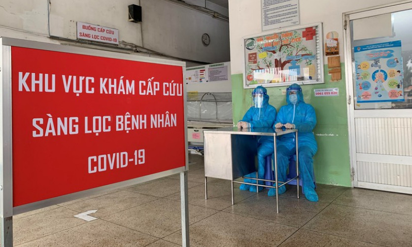 Nam sinh Long An và một chiến sĩ công an mắc COVID-19 tổn thương phổi rất nặng