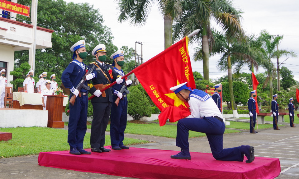 Lễ tuyên thệ chiến sĩ mới năm 2021