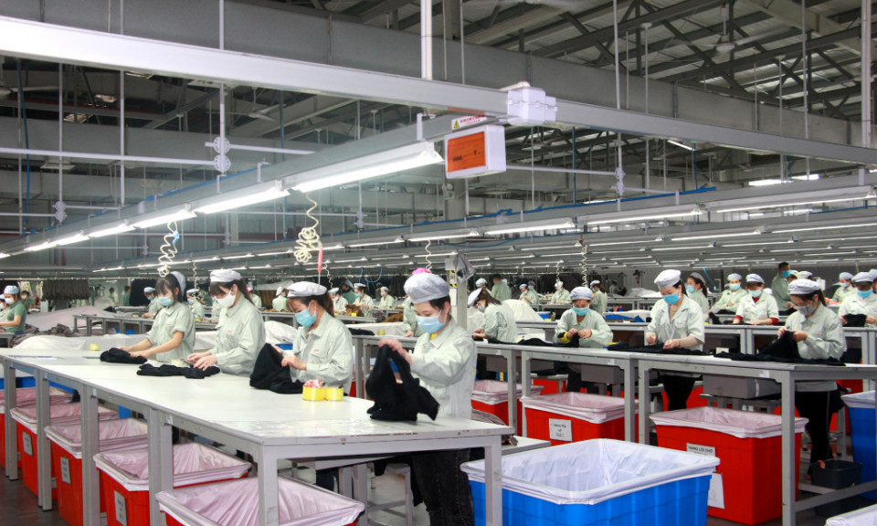海河县加大工业、手工业生产的力度