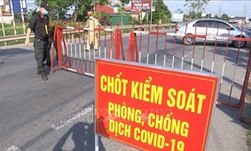 Khởi tố đối tượng chống đối, đe dọa Công an làm nhiệm vụ ở chốt kiểm soát dịch