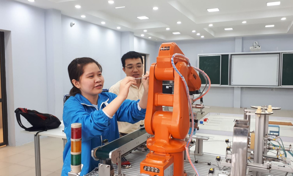 Đề nghị các trường nghề không tăng học phí trong năm học 2021-2022 do dịch COVID-19