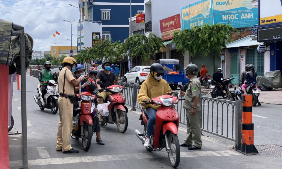 TP Hồ Chí Minh tiếp tục giãn cách xã hội thêm 14 ngày theo Chỉ thị 15 