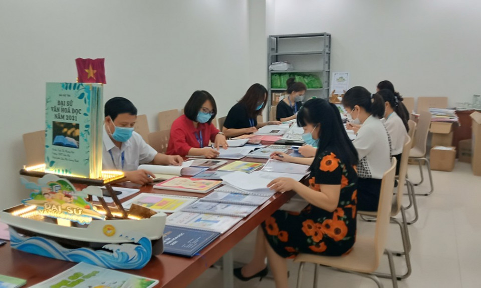 Chấm sơ khảo cuộc thi Đại sứ Văn hóa đọc