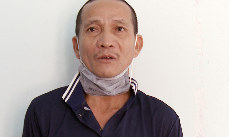 Bé gái bị cha dượng xâm hại nhiều lần đến mang thai