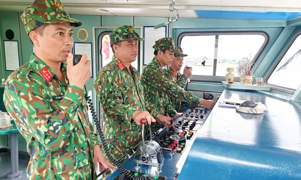 Những người lính cứu hộ "say đất"