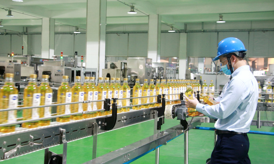 Công ty TNHH Dầu thực vật Cái Lân: Điểm sáng trong công tác phòng, chống dịch Covid-19
