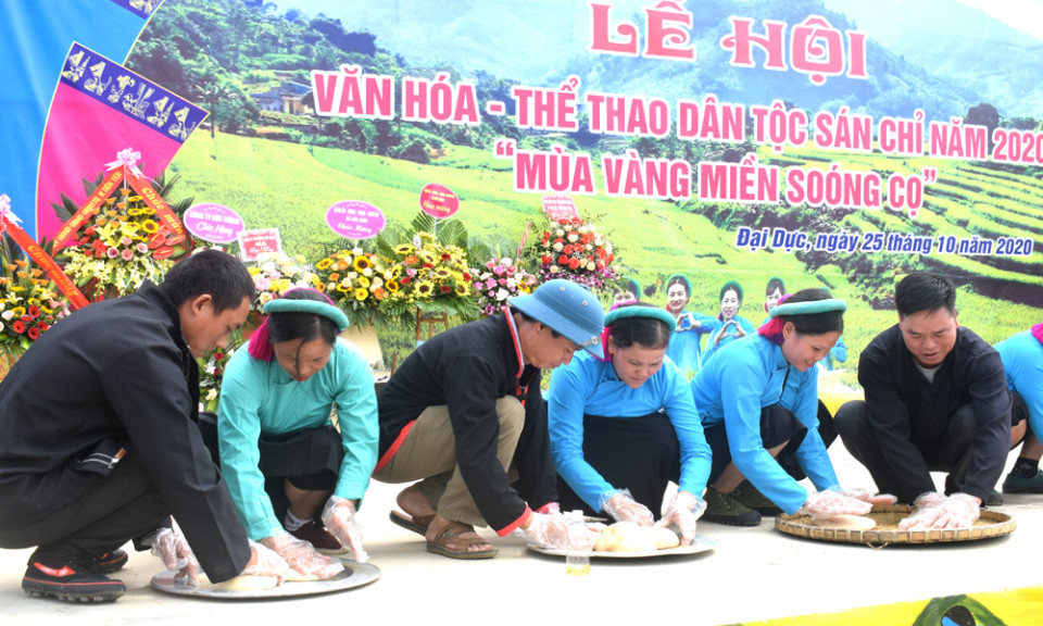 Gia đình lớn của người Sán Chỉ ở Đại Dực (Tiên Yên)