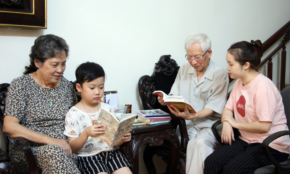 “Thấu hiểu và nhường nhịn là bí quyết gìn giữ hạnh phúc gia đình”