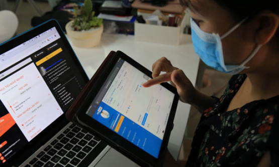 Phòng bệnh "thời online"