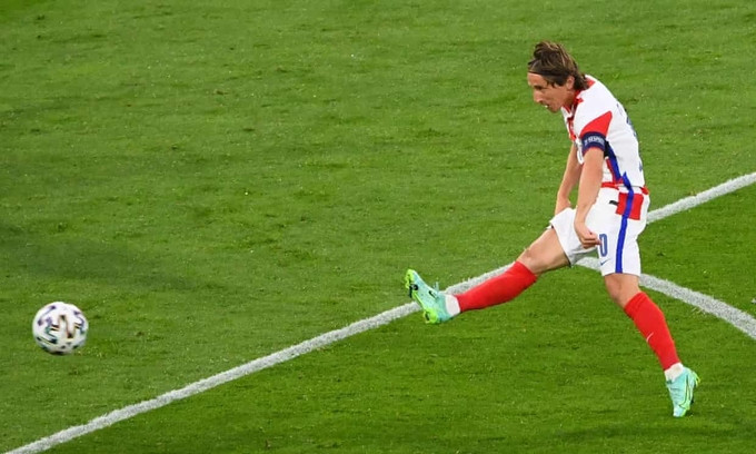 Siêu phẩm của Modric cứu vớt Croatia