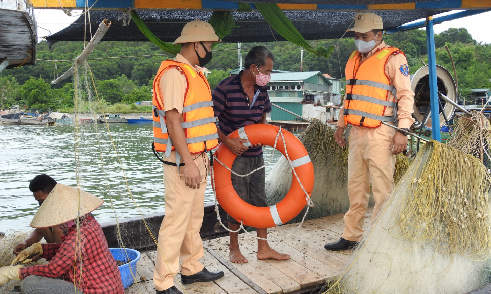 Móng Cái: Đảm bảo an toàn giao thông đường thủy
