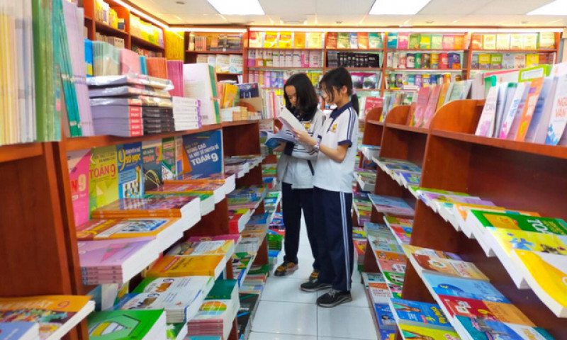 Phát hiện gần 3 triệu sách giả, khuyến cáo phụ huynh và học sinh không nên mua sách trôi nổi