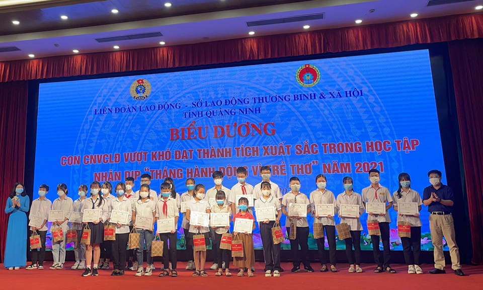 Biểu dương gia đình CNLĐ tiêu biểu và con CNVCLĐ vượt khó