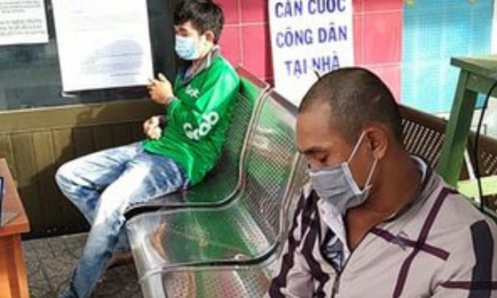 Chốt phòng chống dịch COVID-19 khống chế 2 tên cướp điện thoại