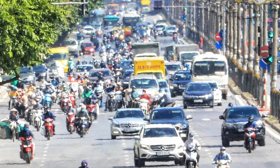 Bắc Bộ và Trung Bộ nắng nóng gay gắt, phổ biến 36-39 độ C