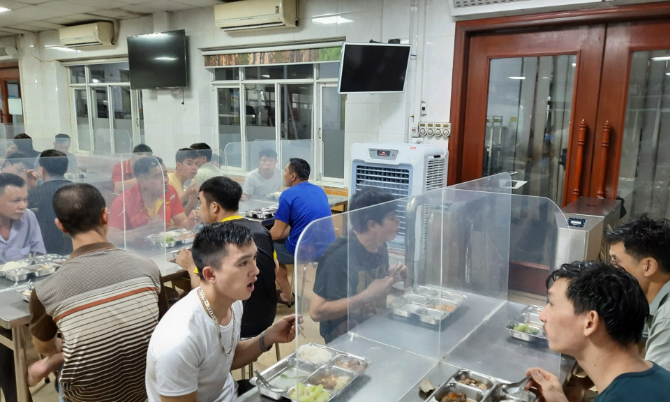 Bảo vệ sức khỏe cho người lao động trong thời tiết nắng nóng