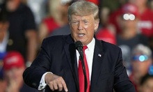 Trump chỉ trích chuyến thăm biên giới của Phó tổng thống