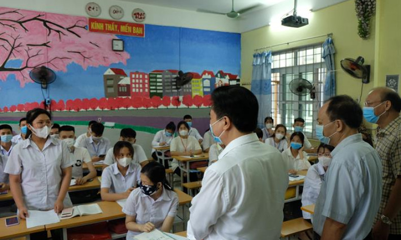 Ưu tiên cao nhất cho an toàn của thí sinh và người tham gia làm thi tốt nghiệp 