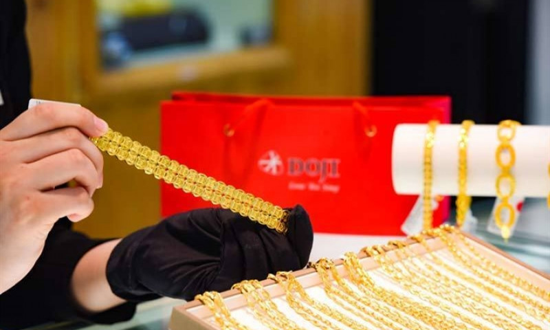Giá vàng hôm nay 29/6: Chịu nhiều áp lực giảm giá