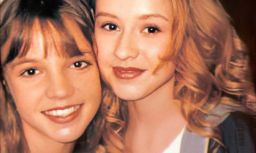 Christina Aguilera ủng hộ Britney Spears: "Phụ nữ nào cũng phải có quyền đối với cơ thể mình"