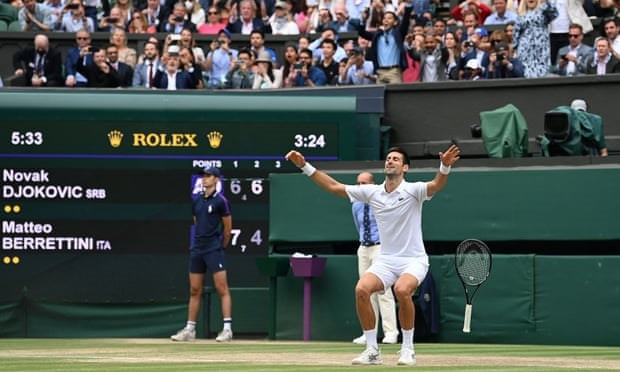 Vo dich Wimbledon, Djokovic san bang ky luc cua Federer va Nadal hinh anh 1