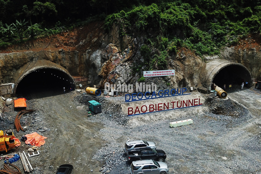 The three-lane tunnel which has a total length of 235 meters.