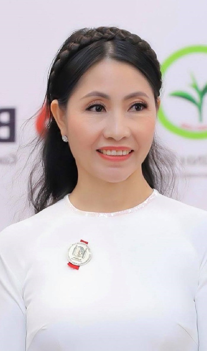    Bà Ngô Thị Tuyến, Đại sứ thiện chí ICI/VAG, Trưởng Ban tổ chức 