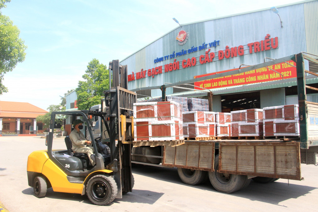 Doanh thu 6 tháng của Công ty CP Gốm Đất Việt đạt gần 170 tỷ đồng.