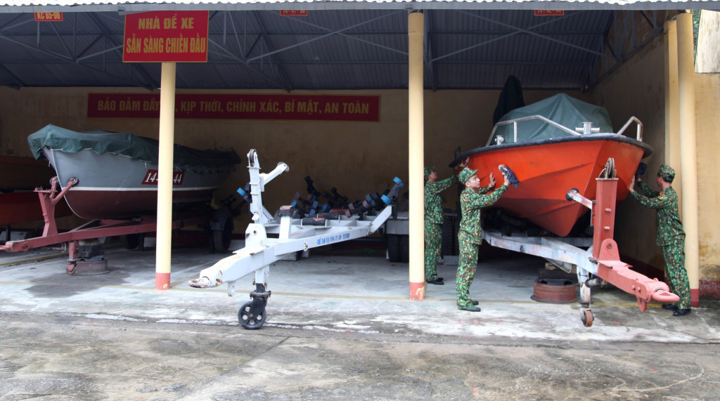 CBCS Bộ CHQS tỉnh chuẩn bị tốt vật tư, phương tiện tham gia PCTT&TKCN.